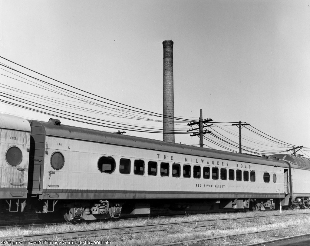 Milwaukee Road Parlor-DR 194 "Red River Valley"